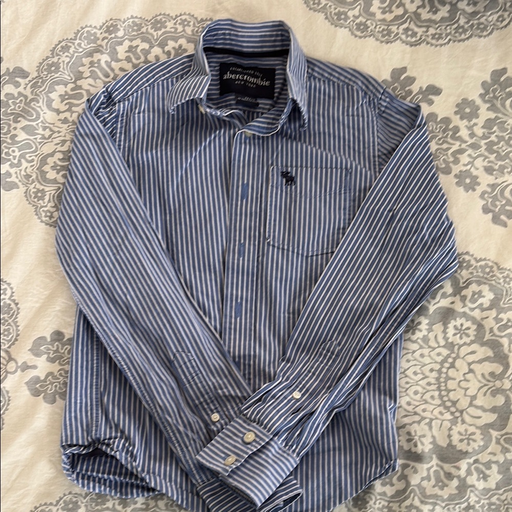 Abercrombie & Fitch Blue and White Striped Button-Down Shirt